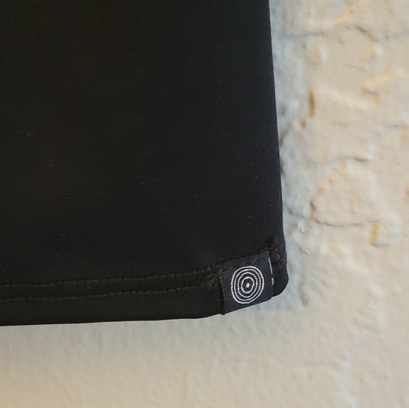 Onzie Capri Pant Size XS NWT - Picture 3 of 6